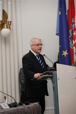 oredsjednik Josipović